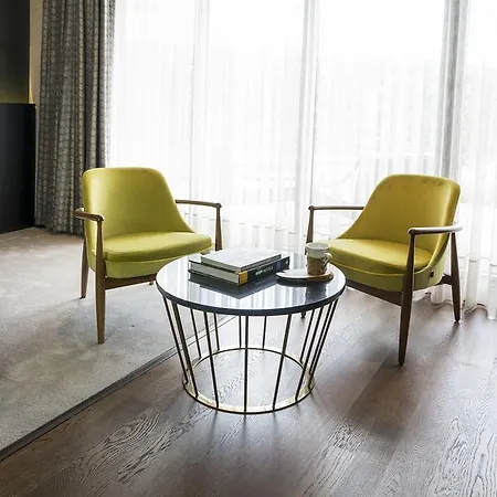 7 Boutique (adults Only)